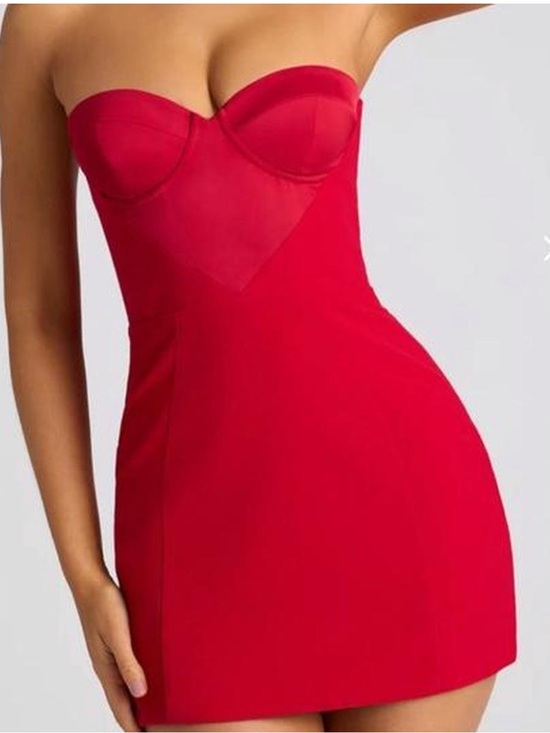 Oh Polly Dresses & Skirts - Oh Polly Red Heart-Detail Mini Dress with Removable straps